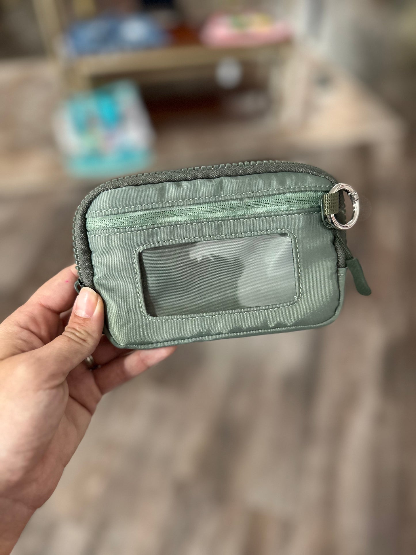 Girl On The Go Pouch 2.0