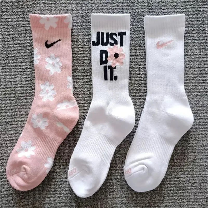 Swoosh Socks